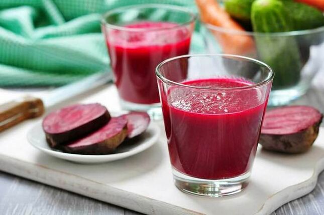 Beet smoothies for lunch in a weight loss diet