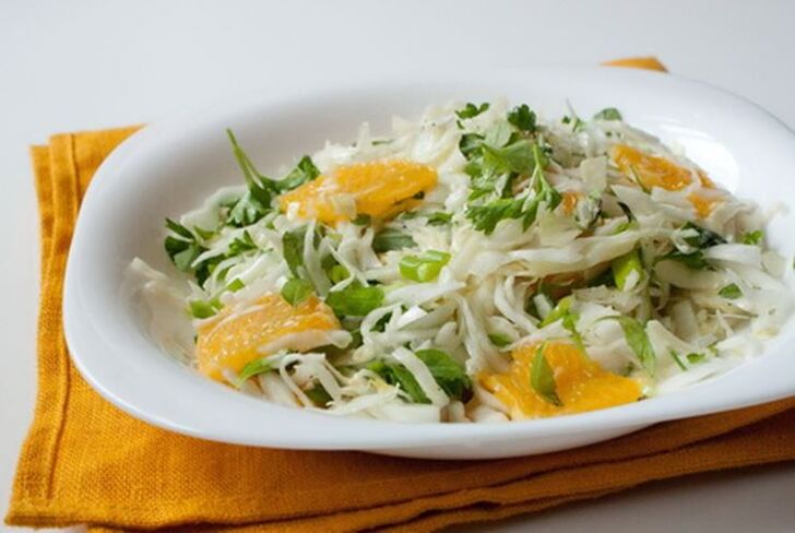 Chinese cabbage, orange and apple salad - a vitamin dish on a low-carbohydrate diet